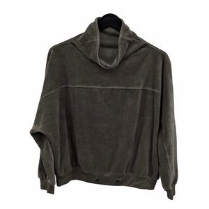 UO SILENCE & NOISE Gray Velour Turtleneck Large